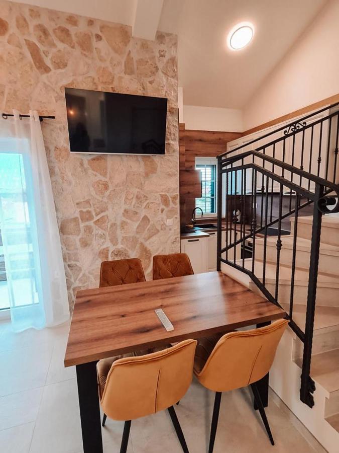 Apartmán Stone House Jezera Exteriér fotografie