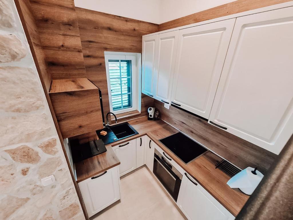 Apartmán Stone House Jezera Exteriér fotografie